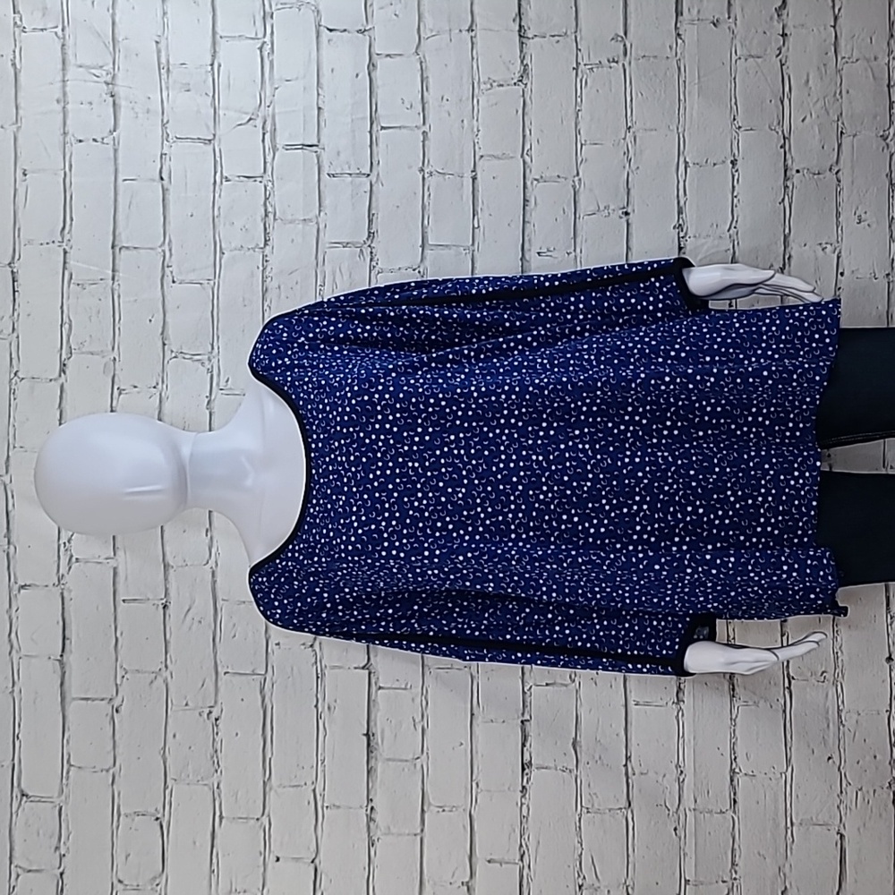 Tahari Flowy Relaxed Scoop Neck Polka Dot 3/4 Sleeve Top in Blue/Black/White NWT